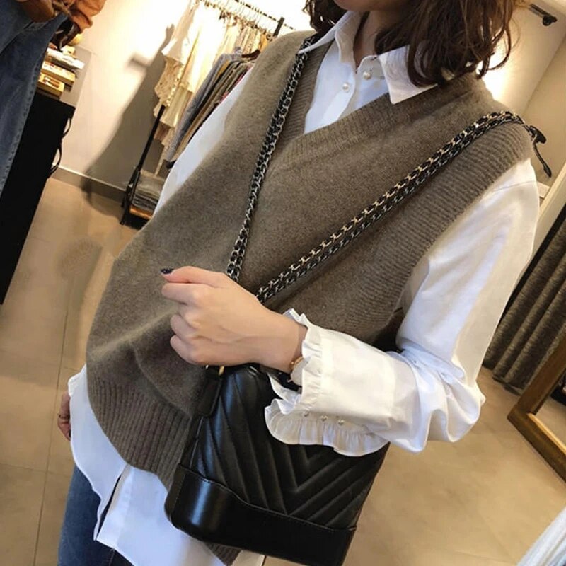 Fall V neck Girls Pullover vest sweater Autumn Winter short Knitted Women Sweaters vest Sleeveless Warm Sweater Casual oversize