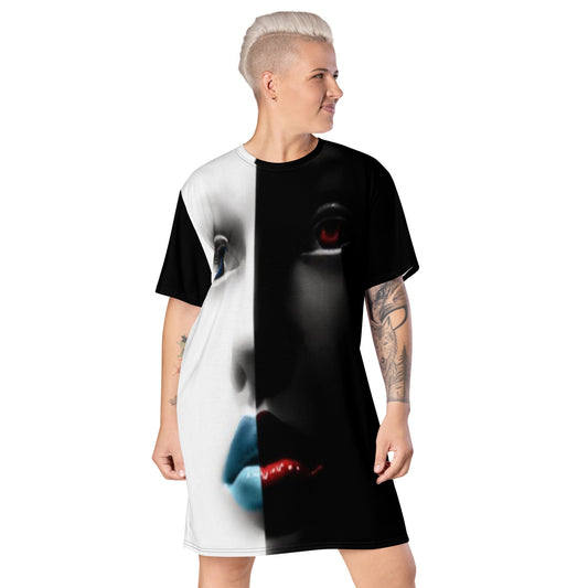 T-shirt dress - Split Face